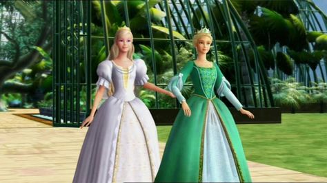 Princess Rosella and her mother on her wedding day Barbie Island Princess, Barbie As The Island Princess, The Island Princess, Movie Wedding Dresses, Island Princess, Barbie Disney, Barbie Art, Barbie Dresses, Princess And The Pauper