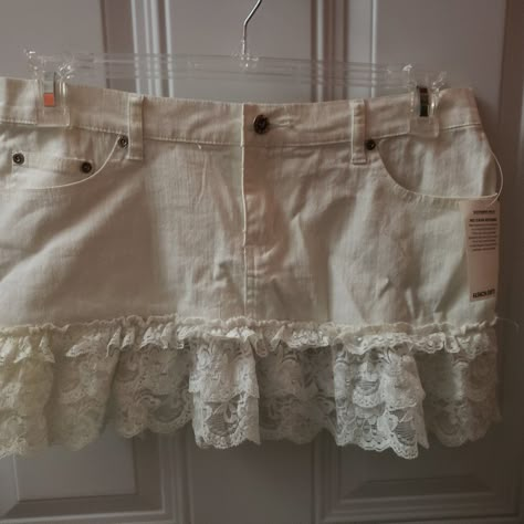 New Acid Blue Brand White Denim & Lace Skirt Juniors 11 Add Lace To Clothes, Denim Lace Skirt, Tokyo Clothes, Lace White Skirt, Cute Denim Skirt, Applique Clothes, Skirt Ideas, Lace Jeans, Blue Skirts