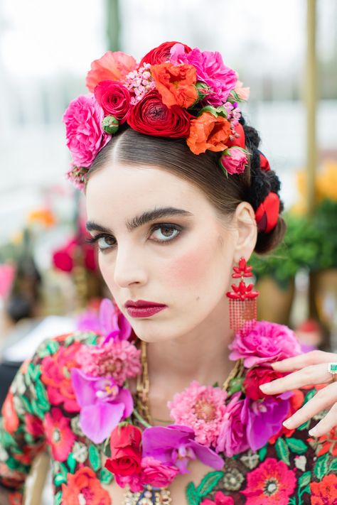 Frida Kahlo Headpiece, Mexican Floral Crown, Mexican Flower Crown With Veil, Flower Headdress Floral Headpiece, Frida Kahlo Wedding, Frida Kahlo Hairstyle Flower Crowns, Joanne Fleming, Fern Wedding, Mexican Fashion