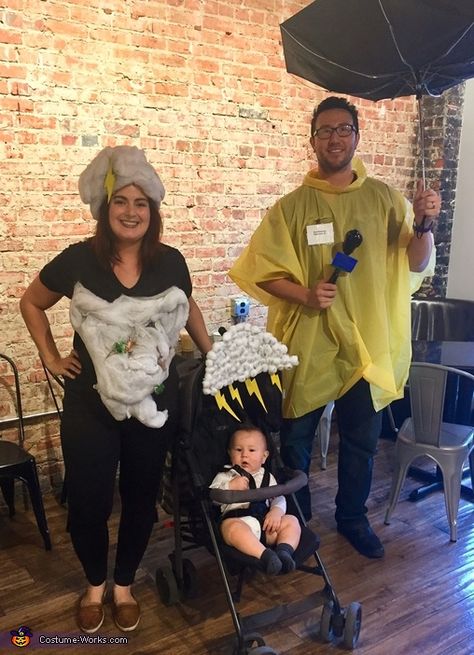 Tornado Family Costume, Weather Man Costume, Tornado Costume, Cob Web, Childrens Fancy Dress, Men And Babies, Easy Diy Costumes, Funny Ideas, Couples Costume