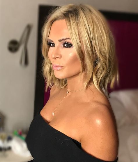 How to Achieve Tamra Judge's Fierce and Fabulous New Look! | The Real Housewives of Orange County Blog Tamara Judge, Benefit Hoola Bronzer, Tamra Judge, Blow Hair, Beachy Hair, Shoulder Length Bob, Bravo Tv, Hair Envy, Real Housewives