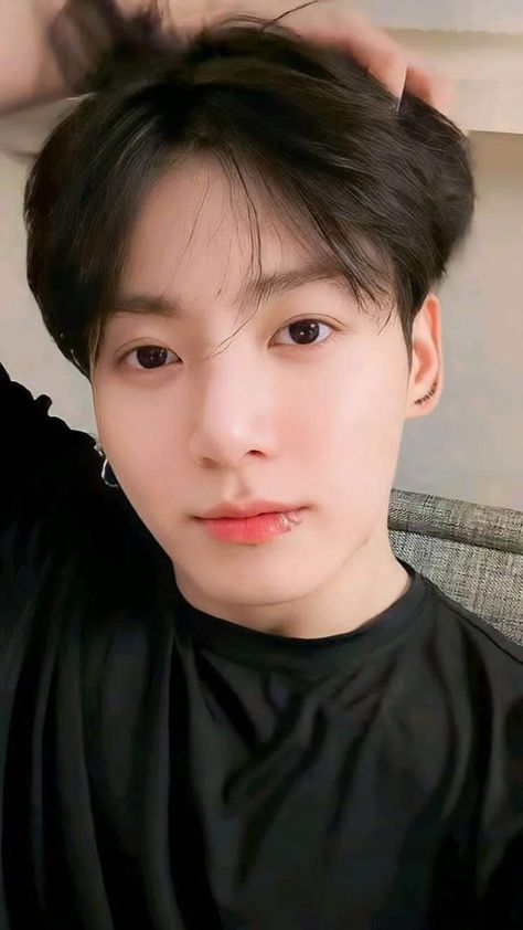 Jungkook No Filter, Jungkook No Makeup, Jungkook Without Makeup, Jungkook Face, Bts Jungkook Wallpaper, Jungkook Oppa, 17 Kpop, Bts Jungkook And V, Jeon Jungkook Photoshoot