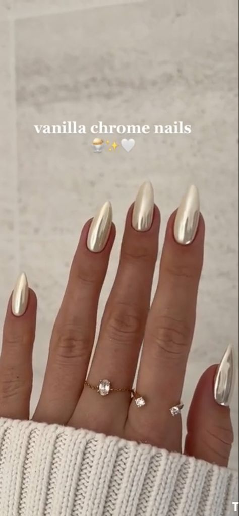 Off White Nails With Chrome, Cocktail Onions Drink, Minimal Nye Nails, Classy Sheek Nails, White Nails Tan Skin, Classy Winter Nails 2023, Prom 2024 Nails, Nails For Formal Dance, Sorority Formal Nails