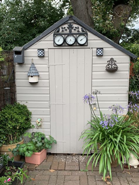 Painted Summerhouse Exterior, Shed Painting Ideas Exterior Colors, Painted Sheds, Painted Sheds Ideas Colour, 6x8 Shed, Fence Paint Colours, Grey Fences, Small Back Gardens, Painted Shed