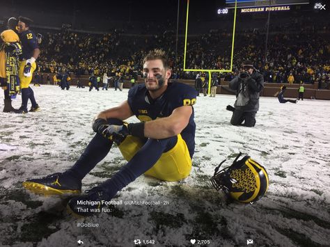 Wolverines Football, Michigan Wolverines Football, Michigan Football, Big Ten, Go Blue, Michigan Wolverines, Sports Photos, Blue Baby, Ohio State