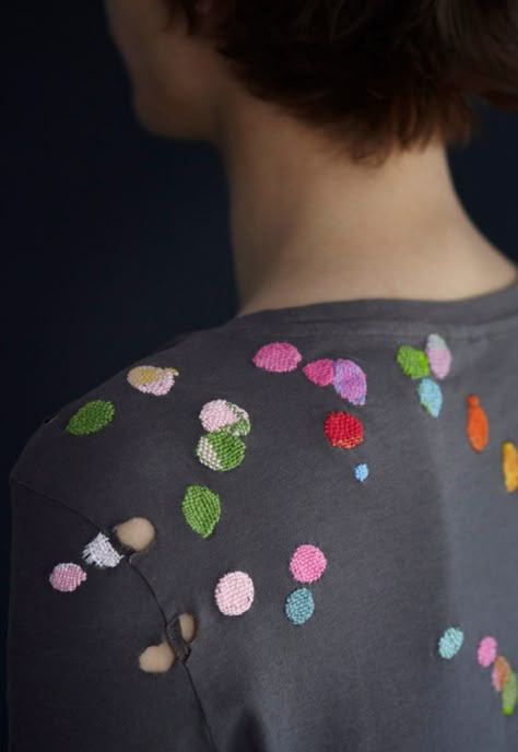 Visible Mending Stitches, Mending Clothes, Make Do And Mend, Visible Mending, 자수 디자인, Embroidery Inspiration, Embroidery Techniques, Diy Embroidery, Embroidery And Stitching