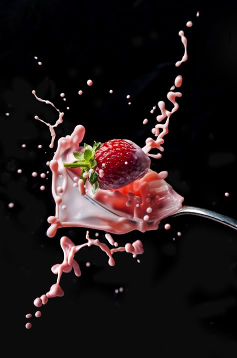 Milk Splash Photography, Food Splash Photography, Splash Photography Ideas, Panning Photography, Flying Photography, Commercial Photography Product, Photography Coursework, Shutter Speed Photography, Fruit Splash