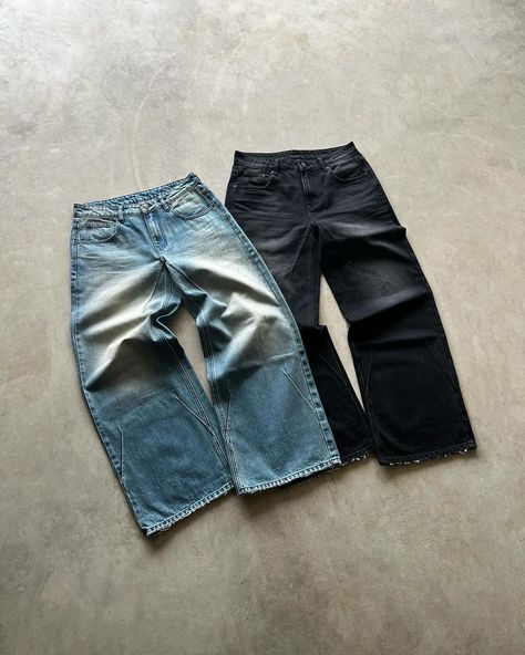 ✦ The Japanese Baggy Denim from Elysian via @elysian_clo Baggy Denim, Puff And Pass, Man Style, Jeans Pants, Fashion Looks, Cool Outfits, Outfit Inspirations, Pants, Quick Saves