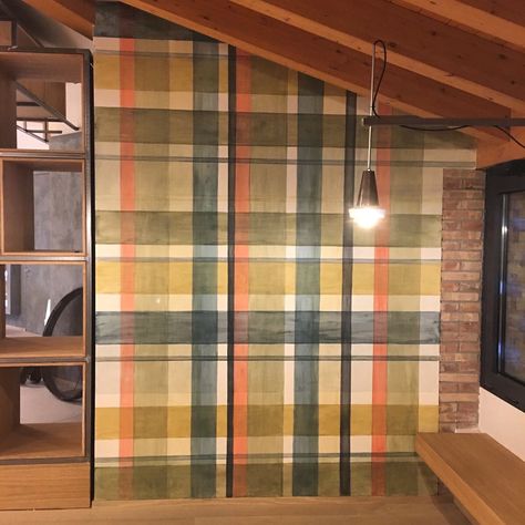 Hand Painted Plaid Wall, Plaid Walls Painted, Diy Plaid Wall Paint, Diy Plaid Painted Wall, Plaid Wall Paint, Paint Plaid Wall, Diy Plaid Wall, Plaid Painted Wall, Painted Plaid Wall