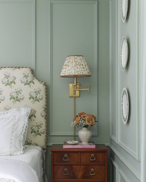 Clean Traditional Bedroom, Grand Melinnial Style Bedroom, Bedroom Feature Wall Ideas Wallpapers, Neoclassical Nightstand, Benjamin Moore Antique Jade, Over Bed Lighting, Wallpaper Bedroom Aesthetic, Parisian Bedroom, Timeless Bedroom