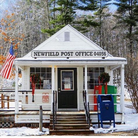 Post Office Aesthetic, Office Mailboxes, Cape Cod Aesthetic, Nye Decorations, Old Post Office, Cute Posts, Post Office, Store Fronts, Business Design