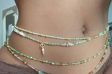 فن الرسم بالمسامير, Waist Jewelry, Estilo Hippy, Estilo Hippie, Belly Jewelry, Waist Beads, Jewelry Accessories Ideas, Dope Jewelry, Funky Jewelry