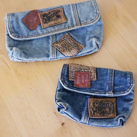 Upcycling Denim Pockets, Jean Pouch, Diy Denim Wallet, Upcycled Wallet, Sew Denim, Jean Wallet, Cloth Wallet, Diy Bags Jeans, Tas Denim