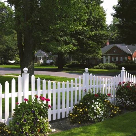 Fence With Flowers, White Picket Fences, Vinyl Picket Fence, Picket Fences, White Fence, Front Fence, Fence Styles, Yard Fence, Backyard Privacy