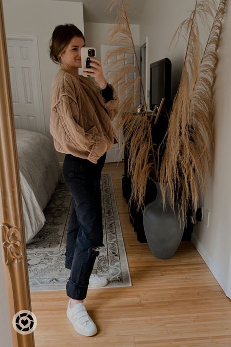 Quilted Dolman Jacket Outfit, Quilted Jacket Free People, Quilted Bomberjack Outfit, Free People Dolman Quilted Jacket Outfit, Creme Jacket Outfits, Brown Quilted Jacket Outfit, Dolman Jacket Outfit, Free People Jacket Outfit, Brown Jean Jacket Outfit