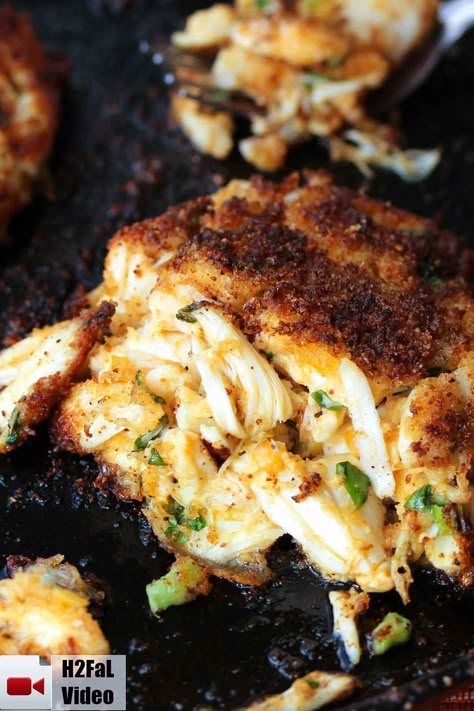 These Southern Style Crab Cakes are the absolute bomb! Get good quality crab meat, and it will be the star. The veggies and seasoning make them sing! Southern Crab Cakes, Crab Cake Recipes, Fresh Bread Crumbs, Crab Dishes, Crab Cake Recipe, Crab Cake, American Kitchen, Smitten Kitchen, Recipes Seafood