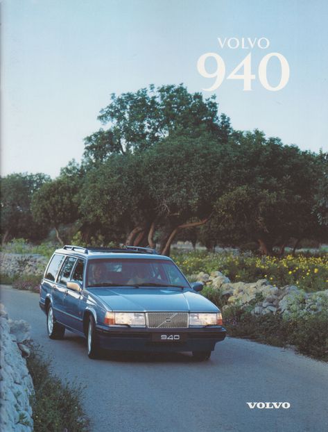 Volvo 940 Sedan & Estate, sales brochure, Dutch, 1997, # 8265-97 Volvo Estate, Volvo 940, Car Evolution, Sales Brochure, Car Brochure, Bainbridge Island, Volvo Cars, Classy Cars, Estate Sales