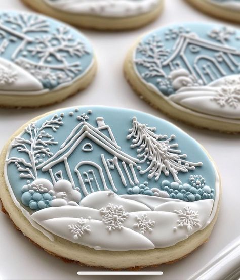 Xmas Sugar Cookies, Frosted Cookies Designs, Winter Sugar Cookies, Husband Casserole, Winter Cookies Decorated, Vine Ideas, Buttery Sugar Cookies, Christmas Sugar Cookies Decorated, Christmas Cookie Recipes Holiday