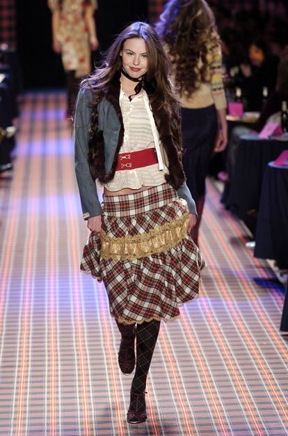 Betsey Johnson Fall 2005, Betsey Johnson Runway, Blue Haired Girl, 2010s Fashion, Colorful Fashion, Couture Fashion, Passion For Fashion, Betsey Johnson, Runway Fashion