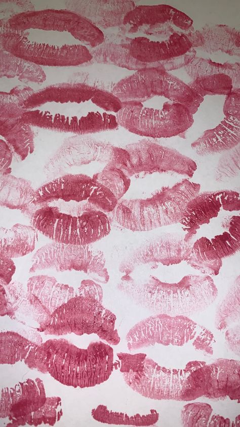 Pink Kisses Wallpaper, Diy Phone Wallpaper, Image Rose, Printable Wall Collage, American Girl Doll Furniture, Friends Wallpaper, Bead Embroidery Patterns, Iphone Wallpaper Photos, Spring Aesthetic