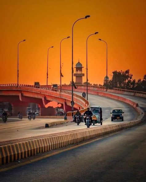 Karachi Aesthetic, Aesthetic Pakistan, Hyderabad Pakistan, Travel Pakistan, Quaid E Azam, Hijab Dp, Evening View, Desi Aesthetics, Beautiful Roads