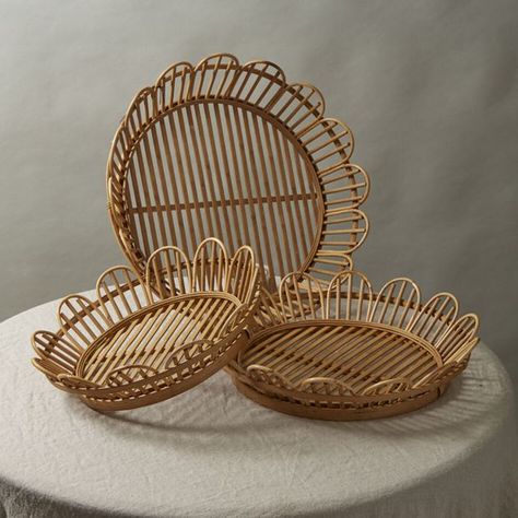 Decorative Scalloped Wicker Tray Wicker Tray, Round Tray, Contemporary Chic, Cozy Cottage, Wall Spaces, Made Of Wood, Vietnam, Tray, Cottage