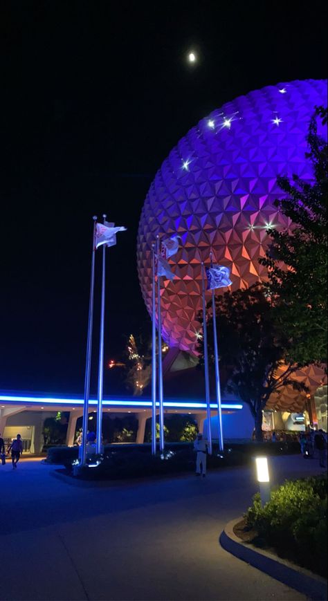 #epcot #disney #disneyworld #disneymagicmoments #nightlife #sparkle #fireworks Epcot Pictures, Sparkle Fireworks, Disney World Pictures Ideas, Epcot Ball, Disney Photo Ideas, Disney World Pictures, Disney Epcot, Disney Photos, World Pictures