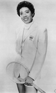 Althea Gibson, American professional tennis player & golfer. She was the 1st African-American athlete of either gender to cross the color line of international tennis. She became the 1st person of color to win a Grand Slam title (French Open). She also twice won both Wimbledon & the U.S. Nationals. In all, she won 11 Grand Slam tournaments, including 6 doubles titles. In the early 1960s, she also became the 1st Black player to compete on the women's golf tour. R.I.P. Althea Gibson, American Athletes, Professional Tennis Players, Vintage Tennis, French Open, Black And White Photograph, Womens History Month, African Diaspora, Great Women