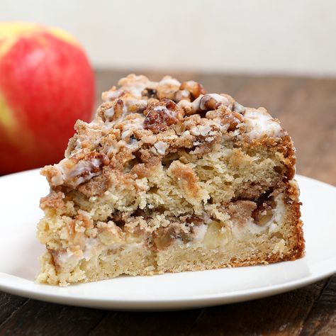 Apple Crumble Cake With Cream Cheese, Easy Apple Pie Filling Coffee Cake, Apple Coffee Cake With Cream Cheese, Apple Walnut Coffee Cake, Apple Cake With Apple Pie Filling, Cream Cheese Apple Cake, Sour Cream Apple Coffee Cake, Apple Cinnamon Cake Recipe, Apple Coffee Cake Muffins