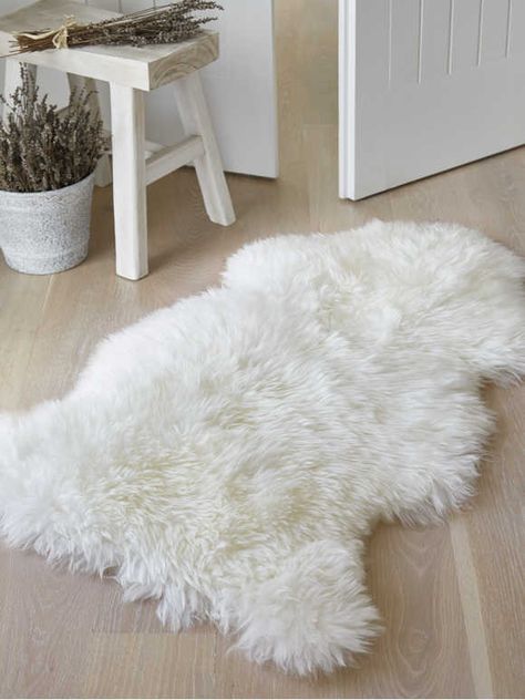 Luxurious Sheepskin Rug - Ivory Faux Rug, Scandi Rug, Australian Sheep, White Sheepskin Rug, Nordic Rug, Fur Rugs, Cowhide Cushions, Pyjama Party, Scandi Interiors