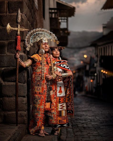 Facebook Inca Art, Peru Culture, Mountain Wedding Photos, Empire Design, Peruvian Textiles, Sea Dream, Aztec Culture, Inca Empire, Aztec Art