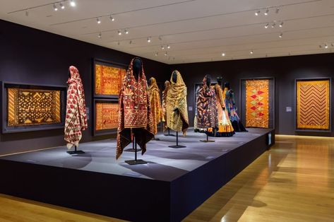 Textile Exhibition Display Ideas, Cultural Exhibition, Textile Art Exhibition, Textile Exhibition, Museum Interior Design, Exhibition Display Ideas, Photo Exhibit, Philadelphia Art, Craft Museum