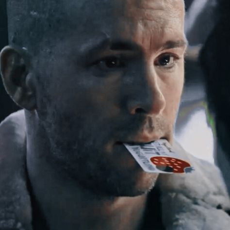 Ryan Reynolds Pfp, Wade Wilson Icons, Ryan Reynolds Shirtless, Wade Wilson Deadpool, Deadpool Ryan Reynolds, Ryan Reynolds Deadpool, Wolverine And Deadpool, Deadpool X Spiderman, Deadpool Funny