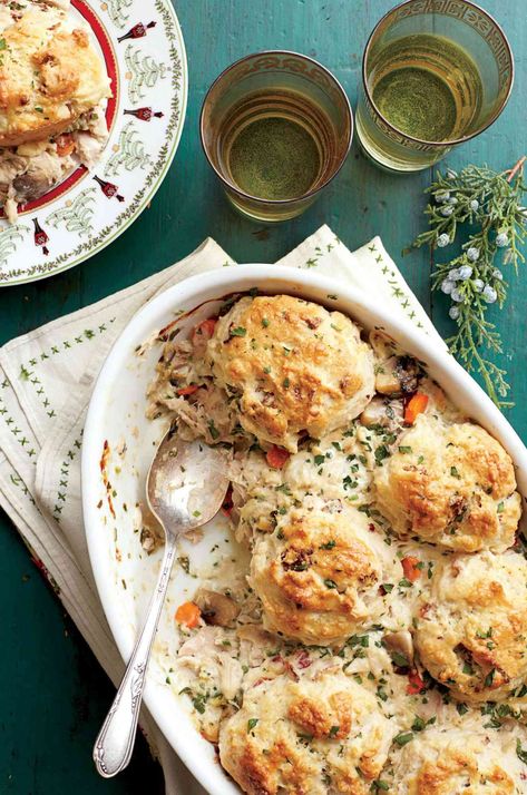 Even though we love a sweet cobbler for dessert, this savory Chicken-and-Biscuit Cobbler is one of our all-time favorite recipes. This hearty cobbler is an ideal comfort food to warm your family up on chilly fall and winter nights. Southern Living Recipes, Leftover Chicken Recipes, Chicken And Biscuits, Southern Dishes, Comfort Food Southern, Savory Chicken, Pot Pies, Cobbler Recipes, Southern Food