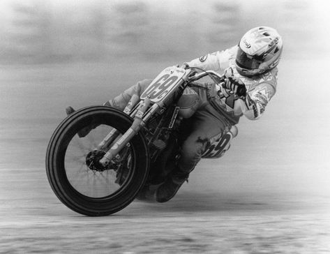 Nicky Hayden Enduro Vintage, Flat Track Racing, Soichiro Honda, Flat Track Motorcycle, Nicky Hayden, Riding A Motorcycle, Bobber Custom, Moto Cafe, Motorcycle Racers