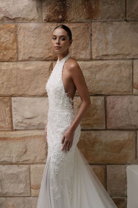 Dress For Bride, Halter Backless Dress, Long Wedding Dress, Gown Elegant, Wedding Dress Sizes, Long Wedding Dresses, Delphinium, Bridal Designs, Dress Robes