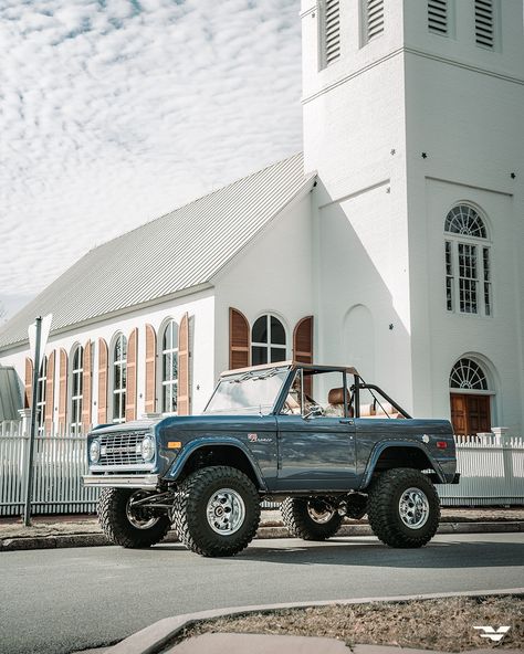 Old Bronco Aesthetic, Old Ford Bronco Vintage, Old Bronco Ford, Ford Bronco Old, Vintage Bronco Ford, 68 Bronco, Ford Bronco Aesthetic, Early Ford Bronco, Vintage Ford Bronco