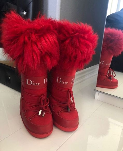 Dior Snow Boots, Diy Foods, Fanny Pack Fashion, Red Snow, Best Winter Outfits, Me Right Now, Girly Shoes, Moon Boots, Swag Shoes