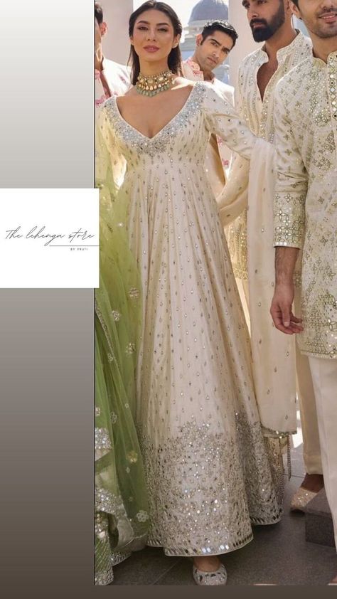 Dresses For Eid, Anarkali Kurta Set, Flared Anarkali, Dress Anarkali, Ready To Wear Outfits, Indian Bridesmaid Dresses, Indian Wedding Gowns, White Long Dress, Wedding Gown Dress