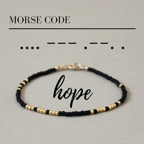 Bracelet Morse, Simple Beaded Bracelets, Morse Code Bracelet, Simple Pearl, Morse Code, Diy Schmuck, Seed Bead Jewelry, Precious Jewelry, Jewelry Projects