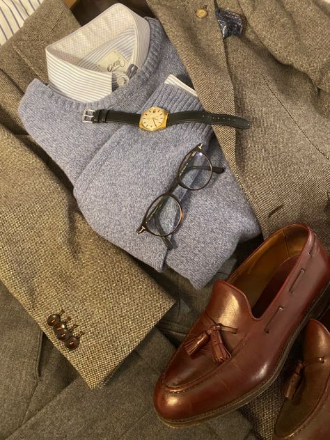 Upper East Side Mens Style, Men’s Preppy Style, Old Money Shoes Men, Old Preppy, Mens Smart Casual Outfits, Aesthetic Outfits Men, Classy Outfits Men, Entrepreneur Fashion, Ivy Style