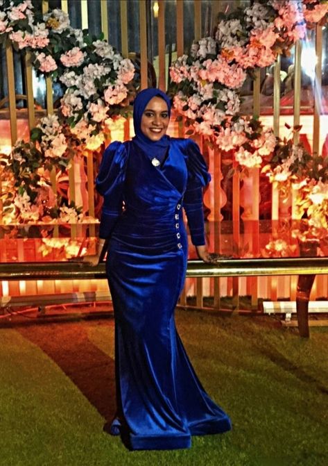 #fashion #fashionblogger #fashionstyle #style #hijab #accessories #art #beauty #blogger #model #blue #dresses #royal #purple Dark Blue Dress Hijab, Blue Hijab Dress, Blue Hijab, Matric Dance Dresses, Hijab Accessories, Dresses Hijab, Grad Outfits, Evening Gowns With Sleeves, Dark Blue Dress