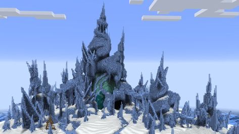 Minecraft Houses Ice Biome, Ice Base Minecraft, Minecraft Snowy Biome Builds, Minecraft Ice Biome, Ice Kingdom Minecraft, Winter Castle Minecraft, Minecraft Ice Builds, Minecraft Terrain, Minecraft Building Ideas