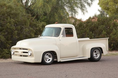 A Classic 1953 Ford F-100 Pickup With a Very Unique Powerplant Old Ford Pickup Truck, Classic Trucks Magazine, Pickup Truck Accessories, Old Ford Trucks, Classic Pickup Trucks, Hot Rod Trucks, Ford Pickup Trucks, Old Fords, Ford Pickup