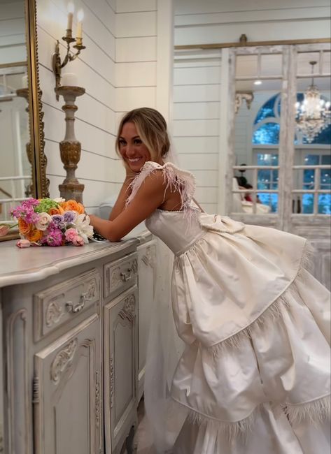 Spring Southern Wedding, Southern Belle Wedding, Western Weddings, Tiered Wedding Dress, Trendy Prom Dresses, Classy Wedding Dress, Pretty Wedding Dresses, Big Big, Girly Dresses