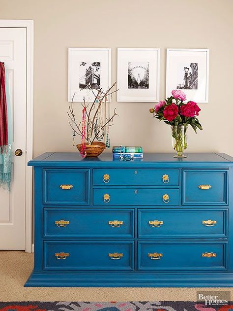 Would you believe this chic blue dresser used to be a kitschy knotty pine? This technique can cover up a finish that doesn't flow with your look. Paint the dresser in a rich color, then apply a glaze to the corners for a lightly distressed look. Brass hardware completes the makeover. / Diy Dresser Makeover Ideas, Dresser Makeover Ideas, Credenza Ideas, Diy Dressers, Dresser Makeovers, Best Dresser, Distressed Furniture Diy, Credenza Decor, Faux Granite