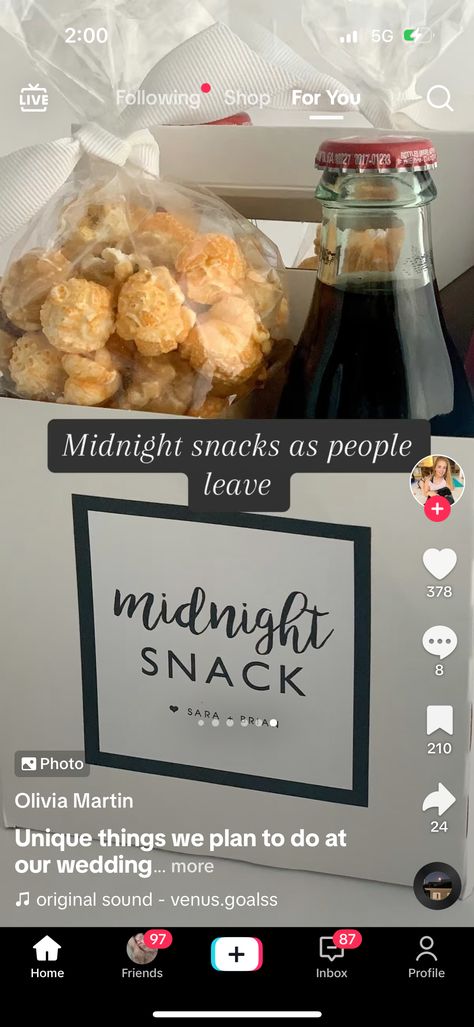 Wedding Late Night Snack Ideas, Midnight Snack Wedding, Late Night Snack Ideas, Night Snack Ideas, Late Night Snack, Midnight Snack, People Leave, Wedding 2025, Wedding Idea