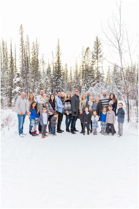 extended family photos, winter family photos, large family posing ideas Big Family Holiday Photos, Large Family Photo Shoot Ideas Colors Winter, Winter Big Family Photos, Large Family Winter Photos, Extended Family Photos Winter, Large Family Photo Shoot Ideas Winter, Extended Family Pictures Winter, Winter Large Family Photos, Winter Extended Family Photos