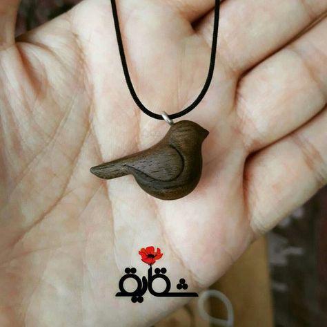 Wood Bird Carving, Wood Carving Necklace, Dremel Crafts Beginner, Wooden Carving Design, Wood Carving Ideas Beginner, Cherry Beads, Gem Cluster, Wood Jewelry Diy, Wooden Jewelery