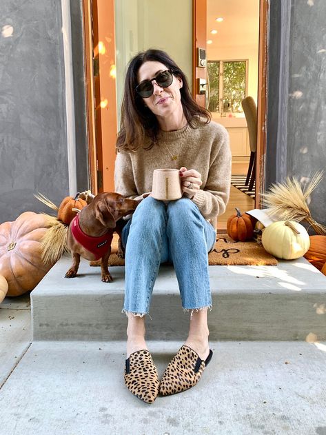 Jenni Kayne, Boyfriend Sweater, Eco Boyfriend Sweater, Jenni Kayne Mules outfit, jenni kayne, jenni kayne style, sweater and jeans outfit, mules and jeans outfit, casual style Jenni Kayne Outfit Ideas, Jenni Kayne Inspired Outfits, Jenni Kayne Style, Jenni Kayne Outfit, Jenni Kayne Mules Outfit, Jenny Kayne Fashion, Jenni Kayne Fashion, Fisherman Sweater Outfit, Jenni Kayne Clothing